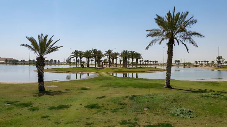Modon Lake Park